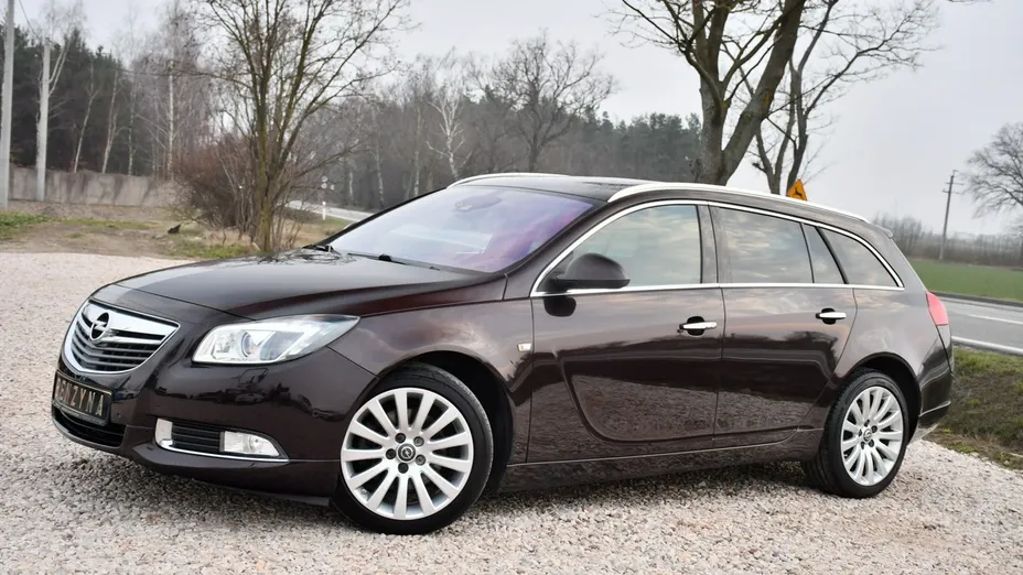 OPEL Insignia -