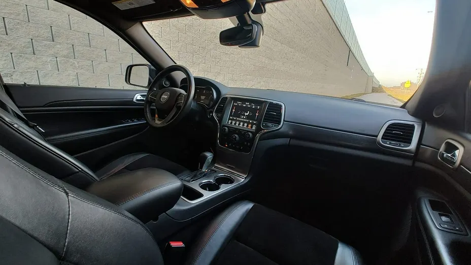 JEEP Grand Cherokee -