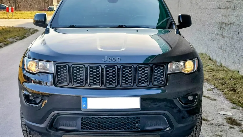 JEEP Grand Cherokee -