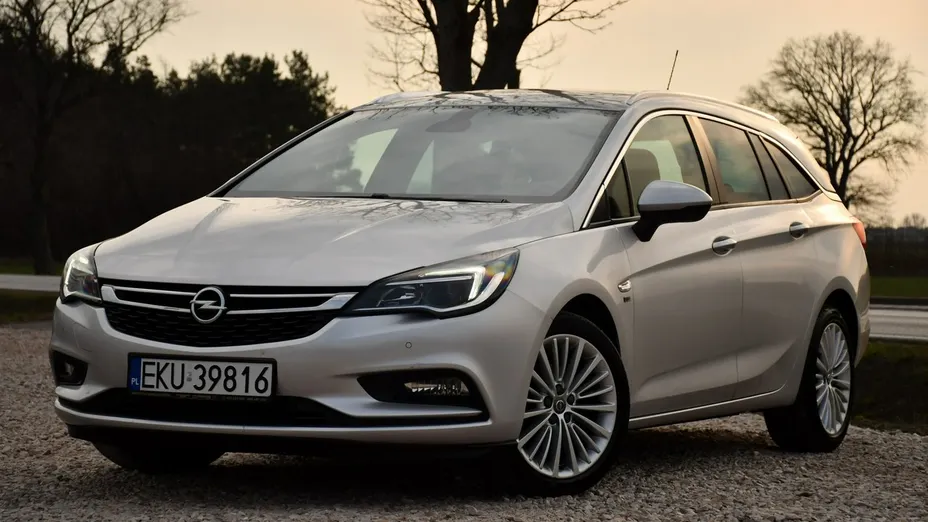 OPEL Astra -