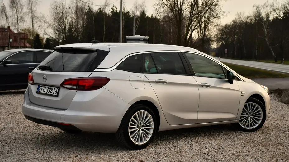 OPEL Astra -