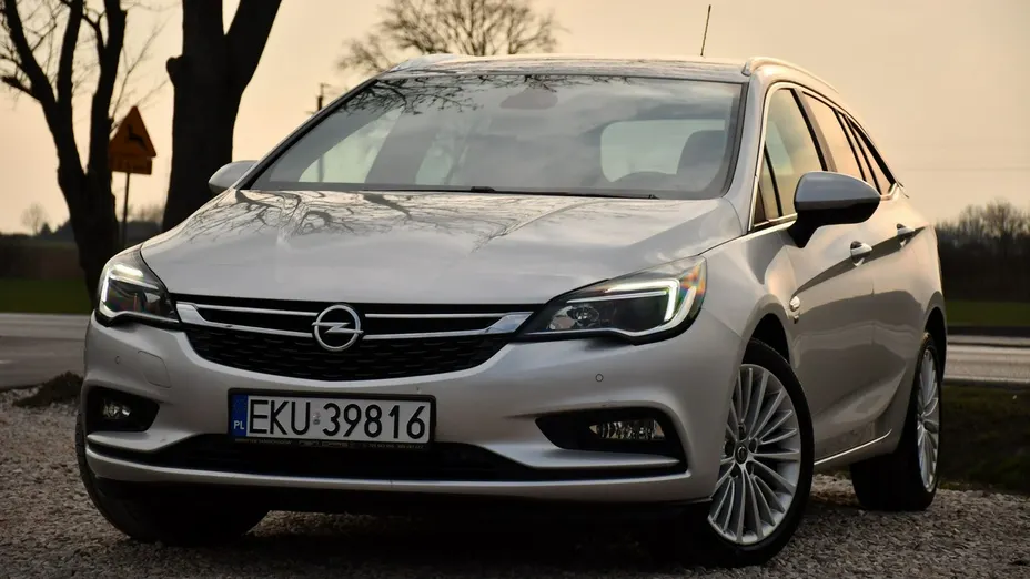 OPEL Astra -