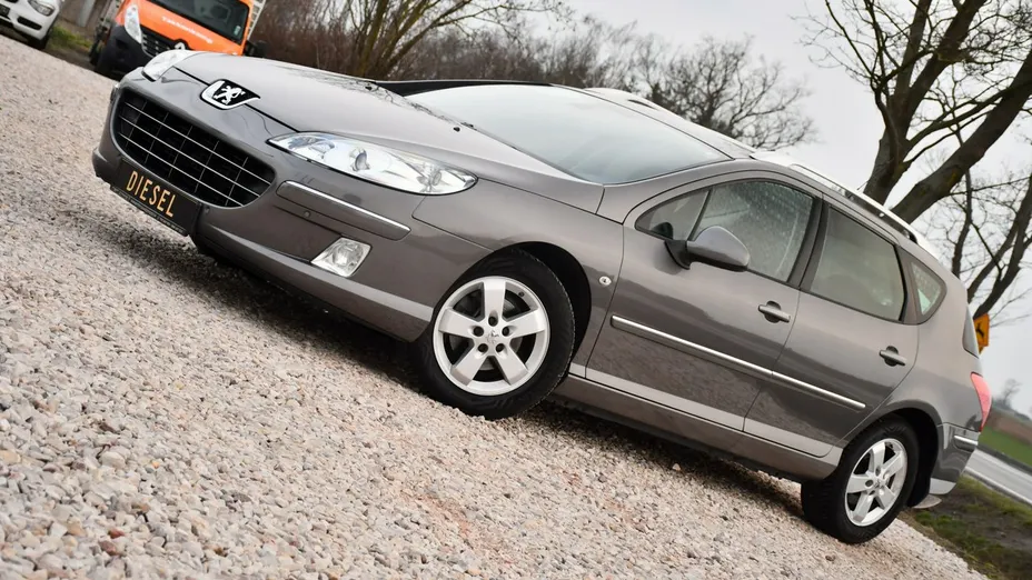 PEUGEOT 407 -