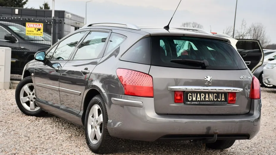 PEUGEOT 407 -