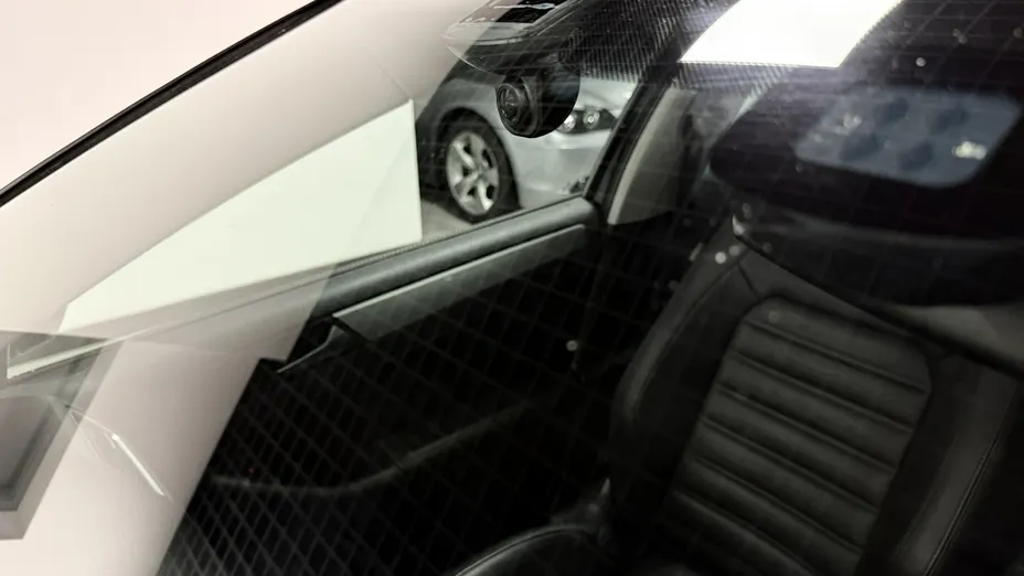 VOLKSWAGEN Jetta -