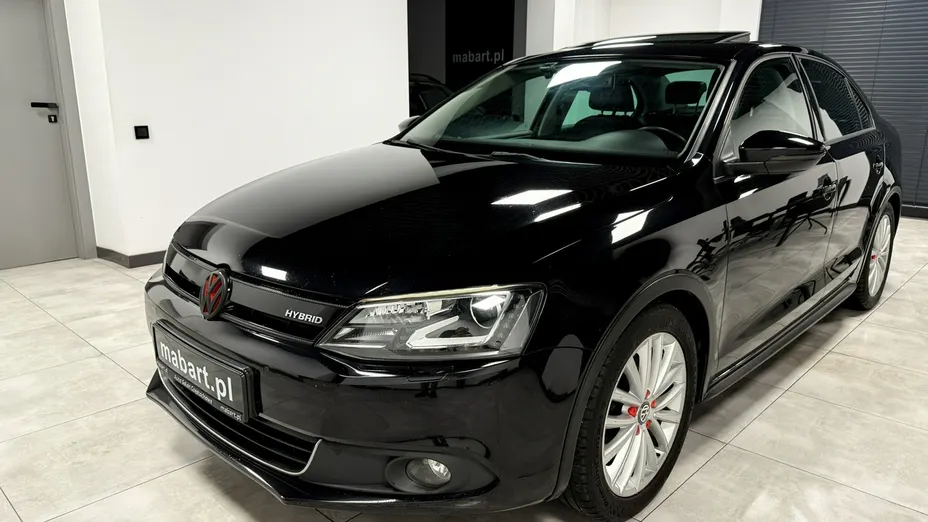 VOLKSWAGEN Jetta -