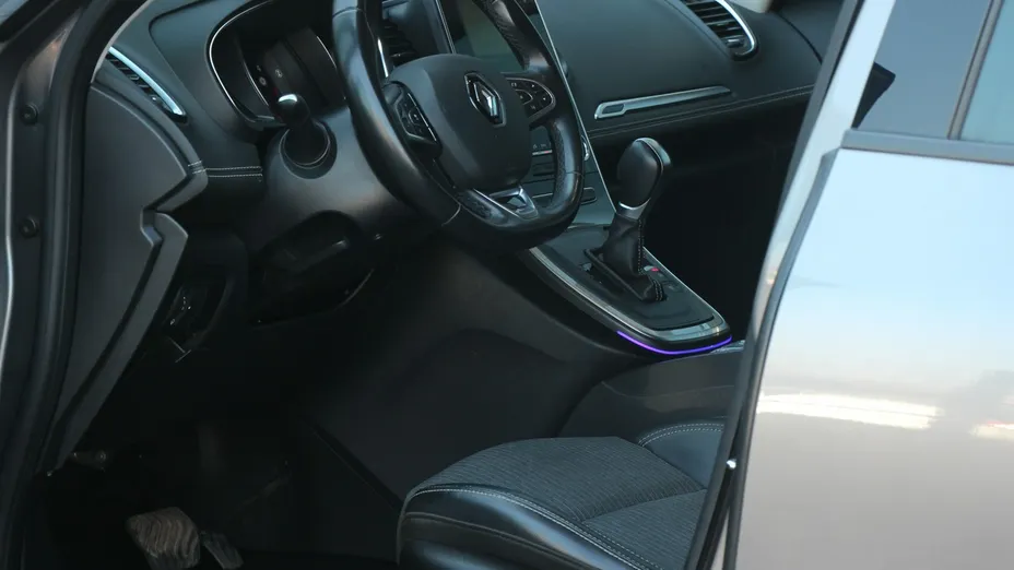 RENAULT Grand Scenic -