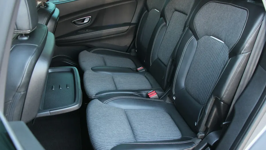 RENAULT Grand Scenic -