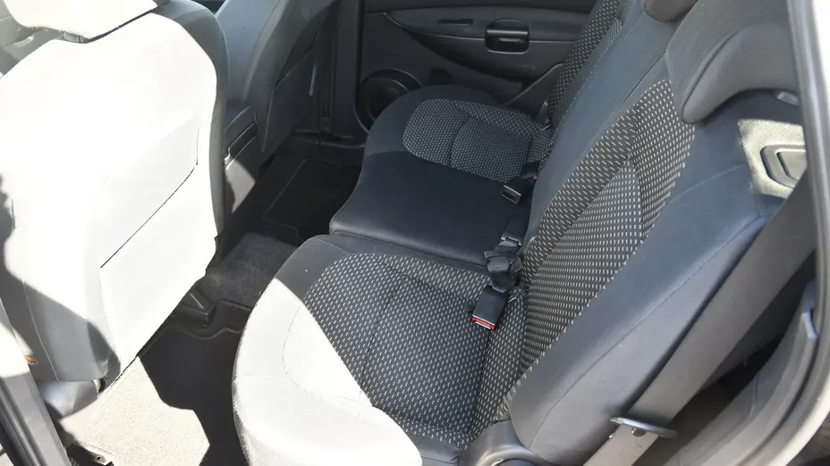 NISSAN Qashqai+2 -