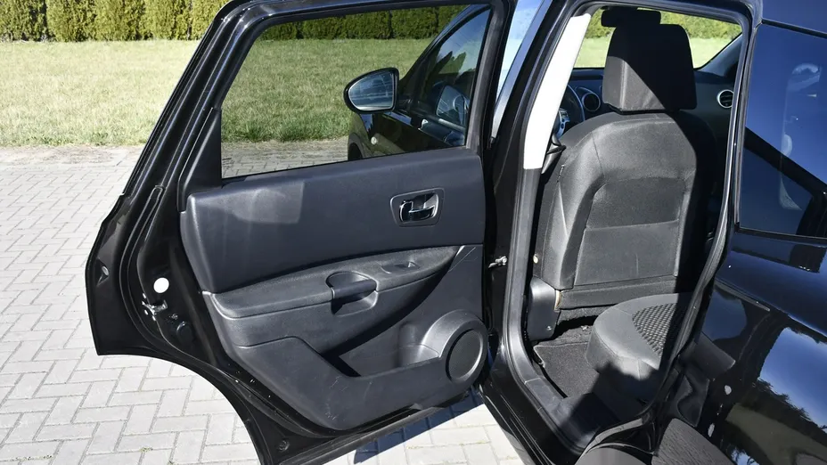 NISSAN Qashqai+2 -