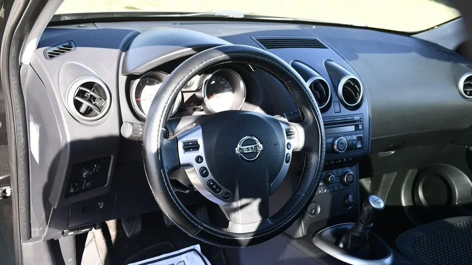 NISSAN Qashqai+2 -