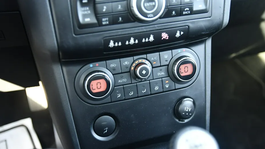 NISSAN Qashqai+2 -