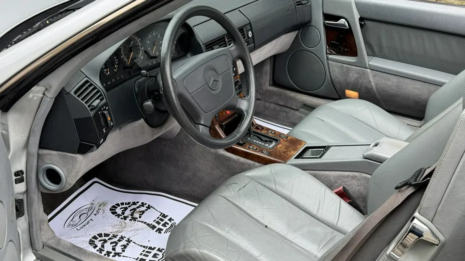 MERCEDES-BENZ SL -