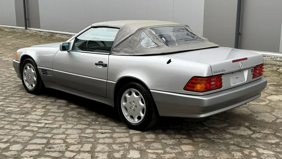 MERCEDES-BENZ SL -