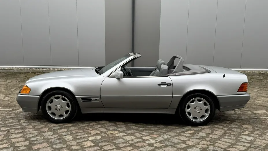 MERCEDES-BENZ SL -