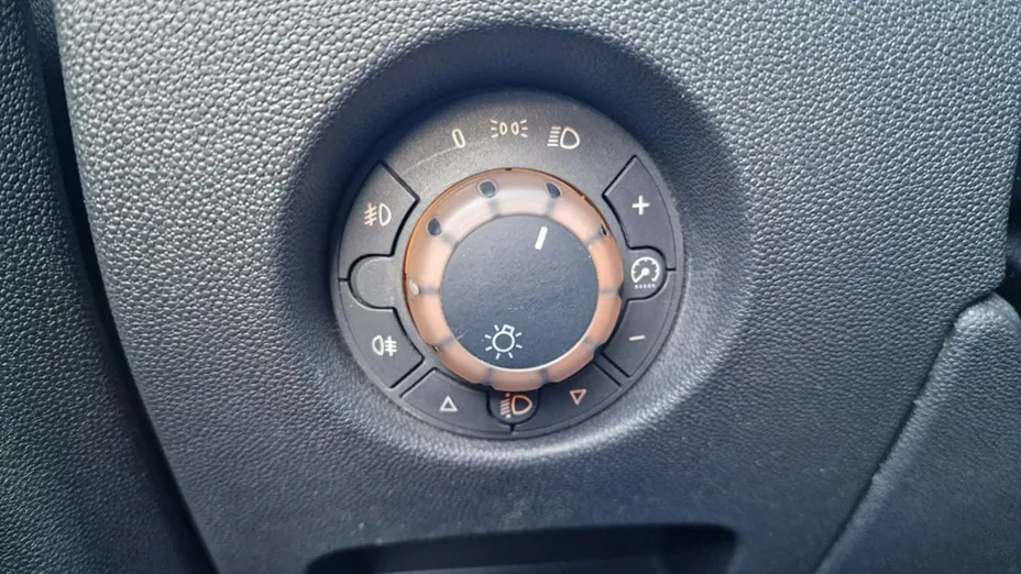 OPEL Corsa -