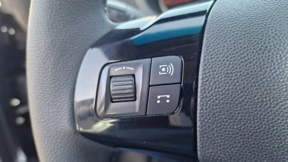 OPEL Corsa -