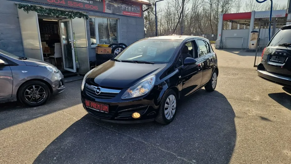 OPEL Corsa -