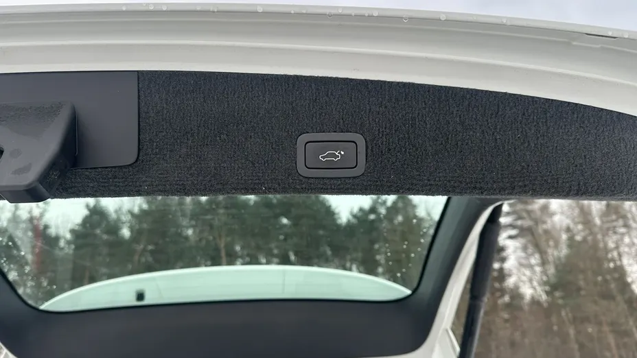 VOLVO XC60 -