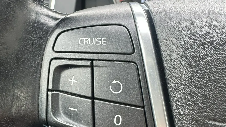 VOLVO XC60 -