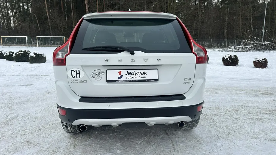 VOLVO XC60 -