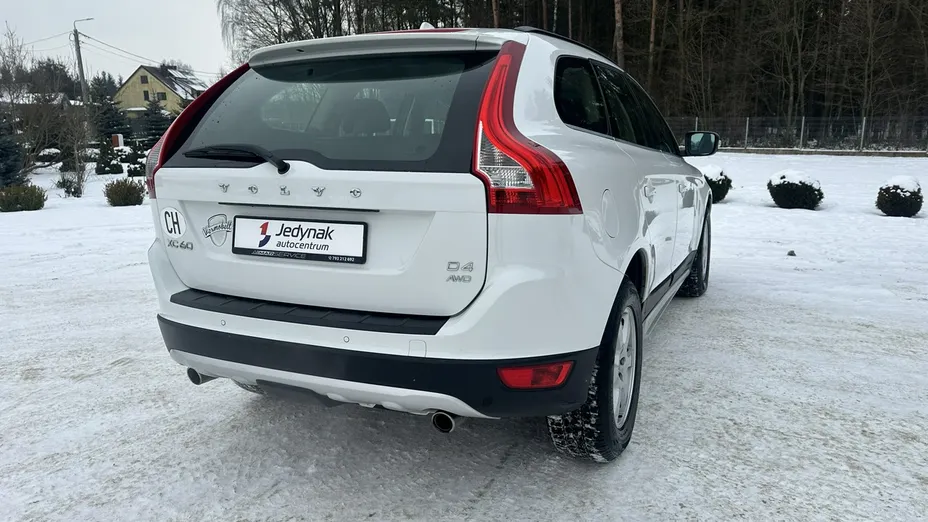 VOLVO XC60 -