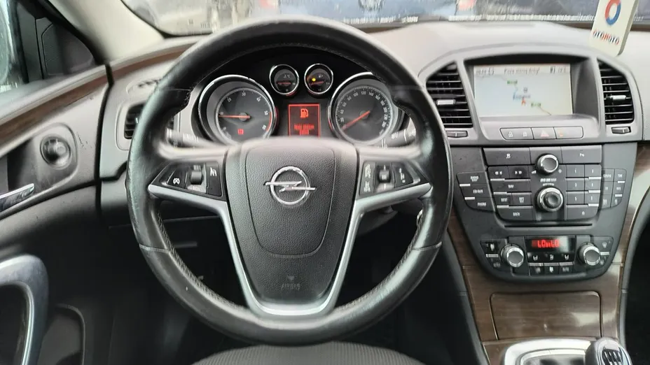 OPEL Insignia -