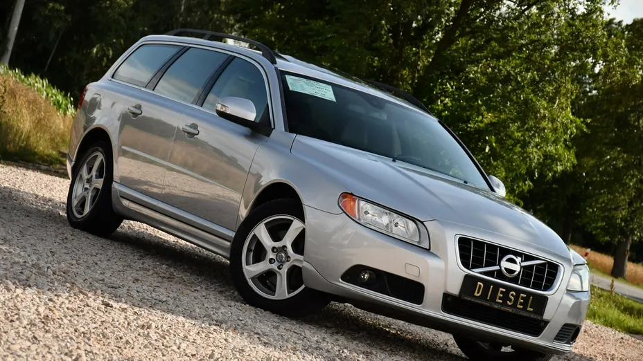 VOLVO V70 -