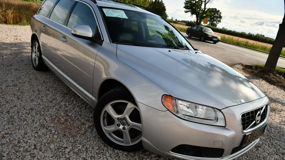 VOLVO V70 -
