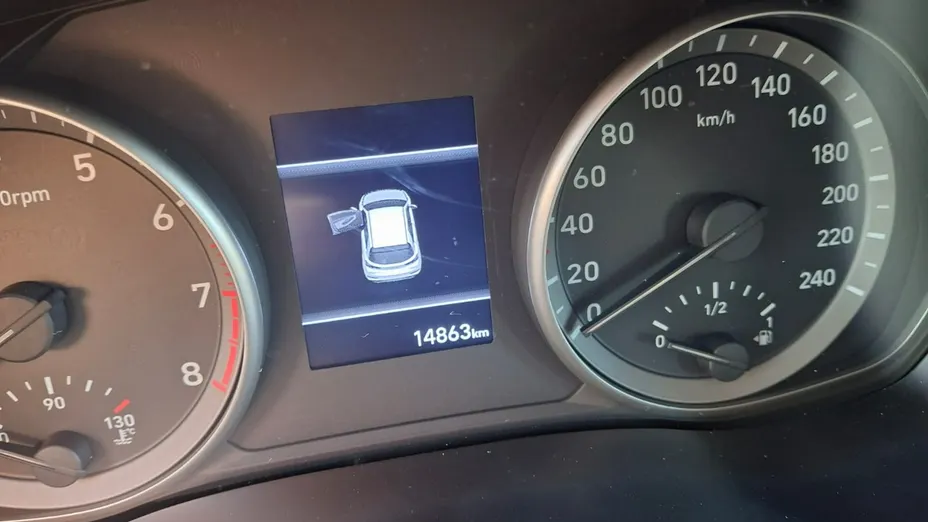 HYUNDAI i30 -