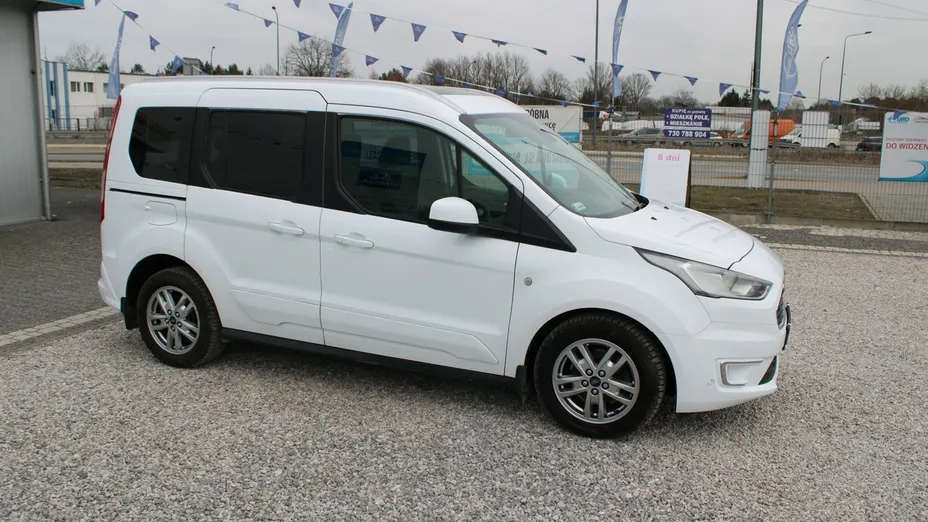 FORD Tourneo Connect -