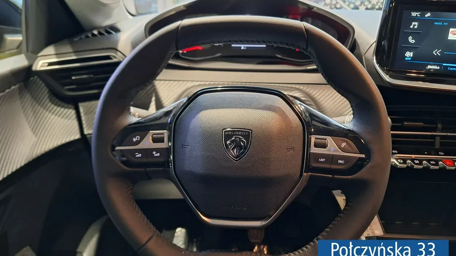 PEUGEOT 208 -