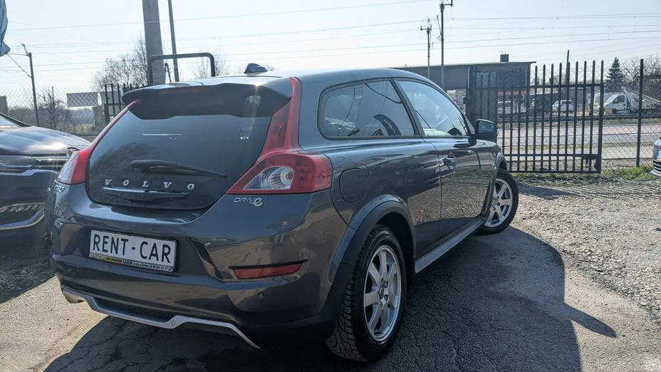 VOLVO C30 -
