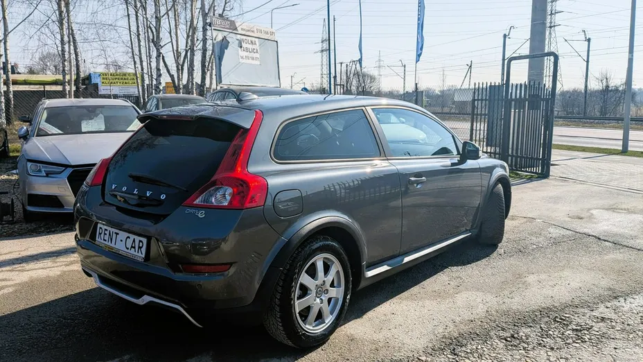 VOLVO C30 -