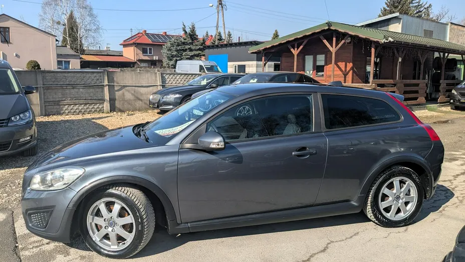 VOLVO C30 -