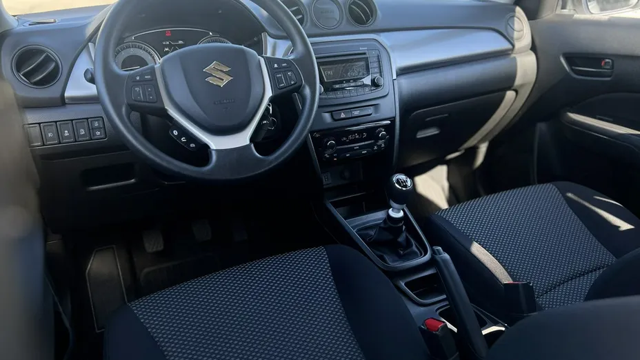 SUZUKI Vitara -