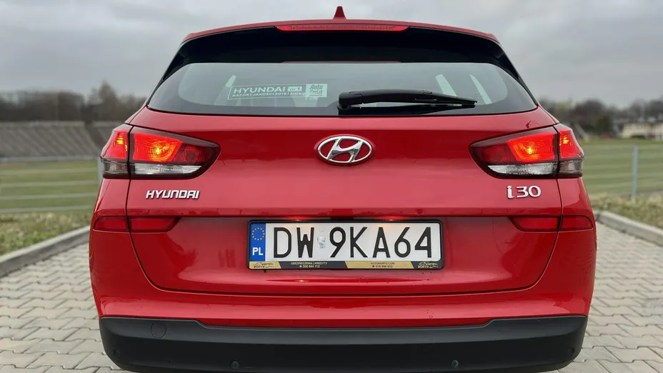 HYUNDAI i30 -