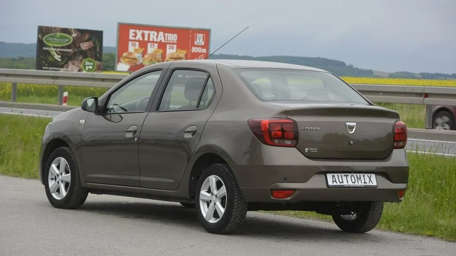 DACIA Logan -