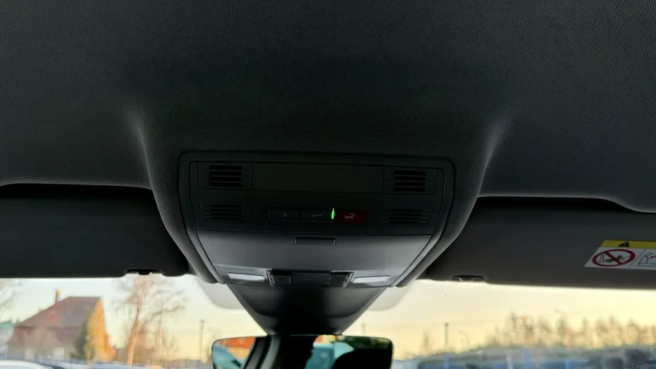 VOLKSWAGEN Tiguan -
