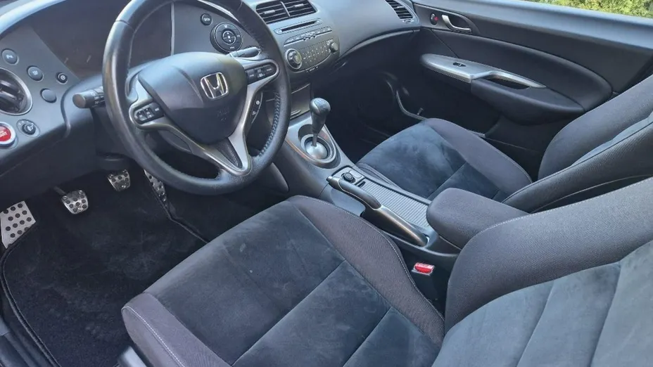 HONDA Civic -
