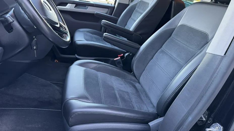 VOLKSWAGEN Multivan -