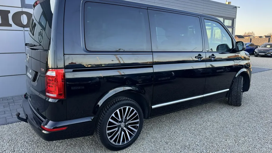 VOLKSWAGEN Multivan -