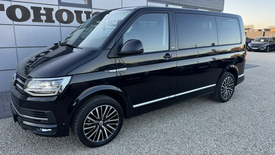 VOLKSWAGEN Multivan -