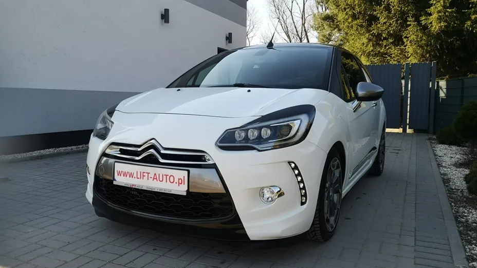 CITROEN DS3 -