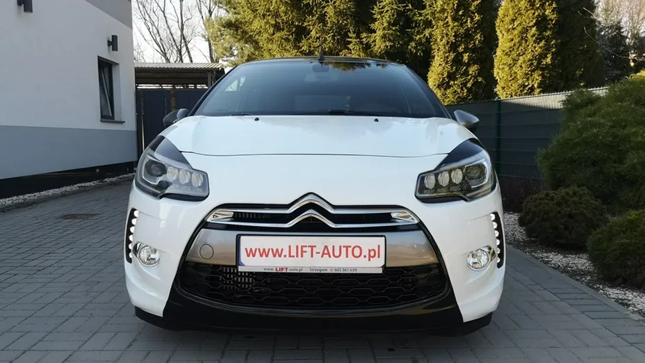 CITROEN DS3 -