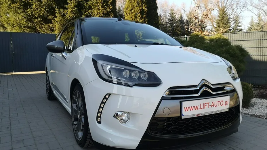 CITROEN DS3 -