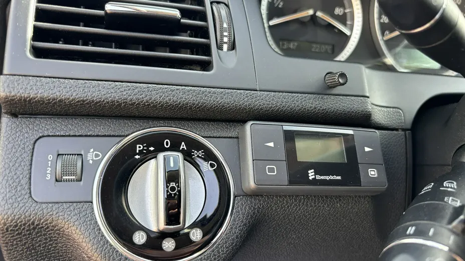 MERCEDES-BENZ C Klasa -