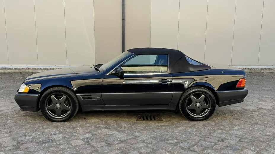 MERCEDES-BENZ SL -