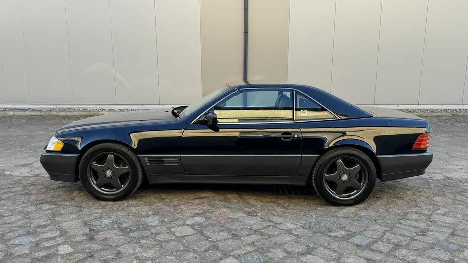 MERCEDES-BENZ SL -