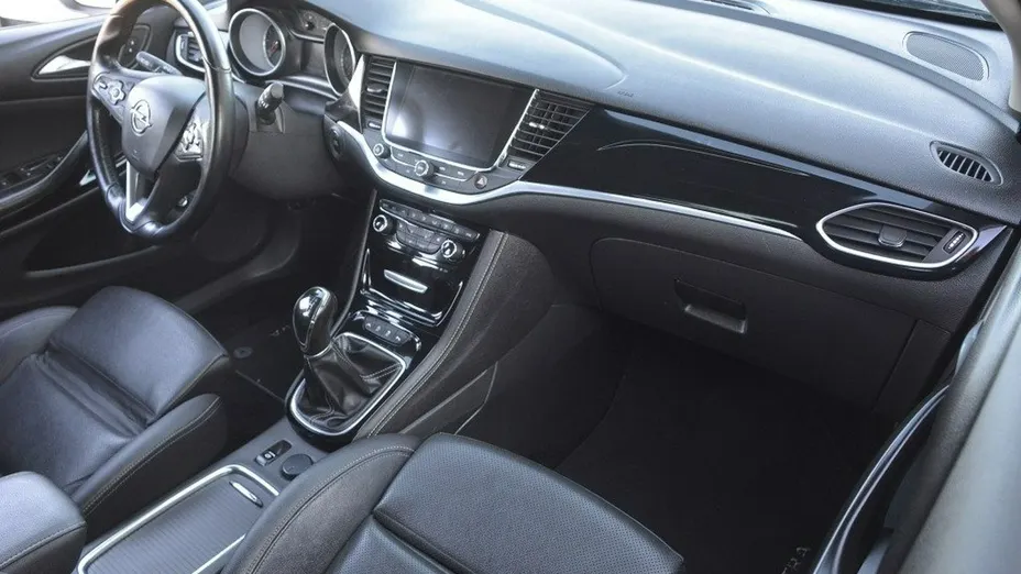 OPEL Astra -